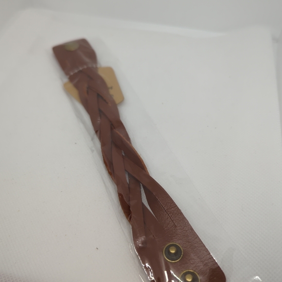 Rust Braided Faux Leather Snap Cuff Bracelet Biker Southwest Style 8.5 inch New - Picture 7 of 11